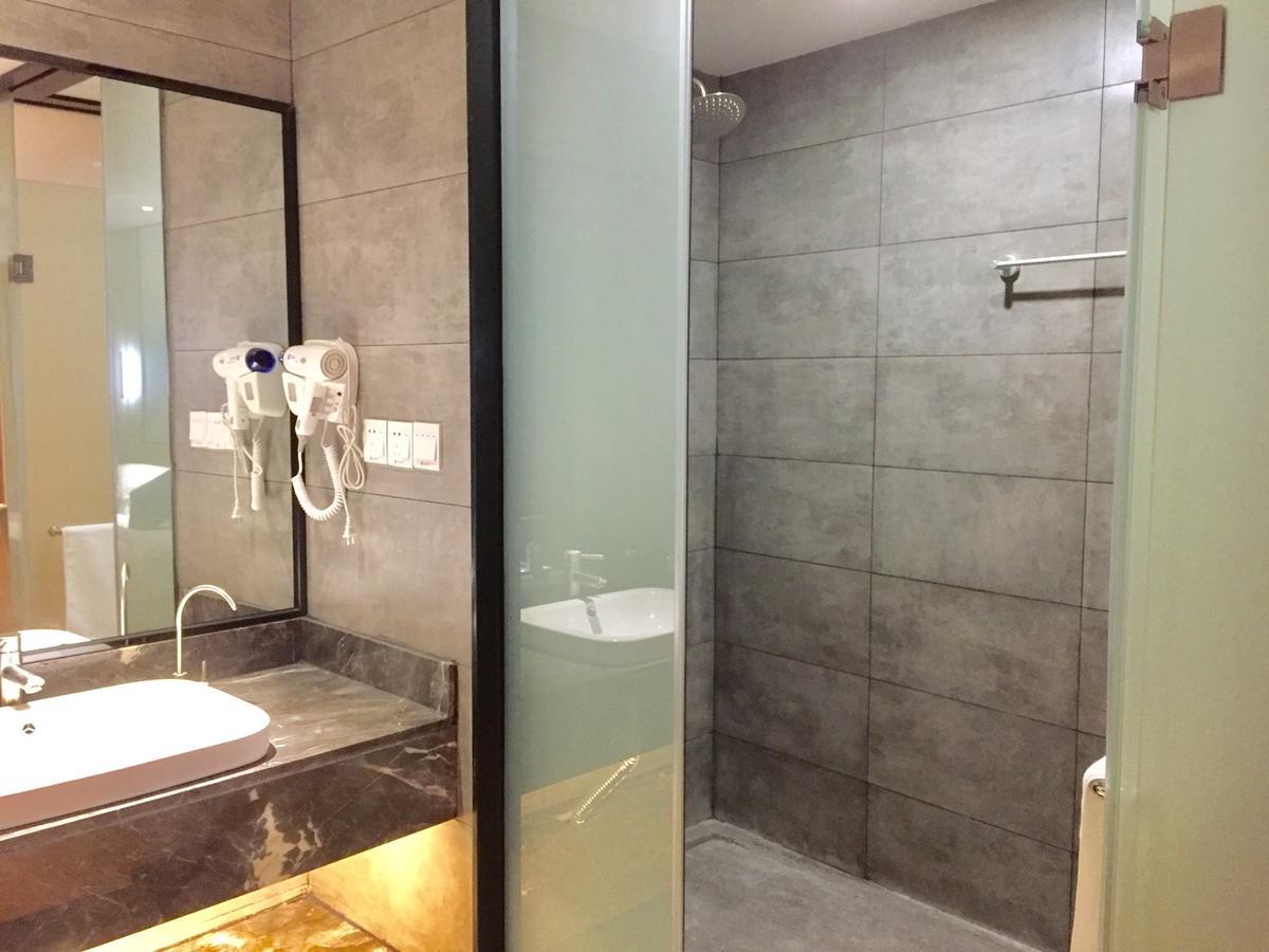 Guangzhou Hongcheng Hotel Buitenkant foto